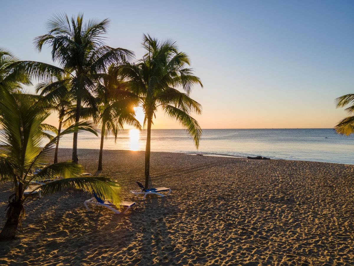 Coral Costa Caribe Beach Resort Juan Dolio Dış mekan fotoğraf